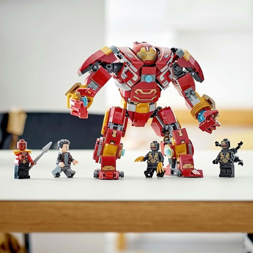 76247 THE HULKBUSTER: THE BATTLE OF WAKANDA