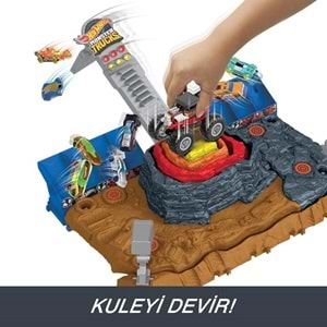 HNB96 HOT WHEELS MOSNTER TRCUKS MUHTEŞEM ÇARPIŞMA ARENASI