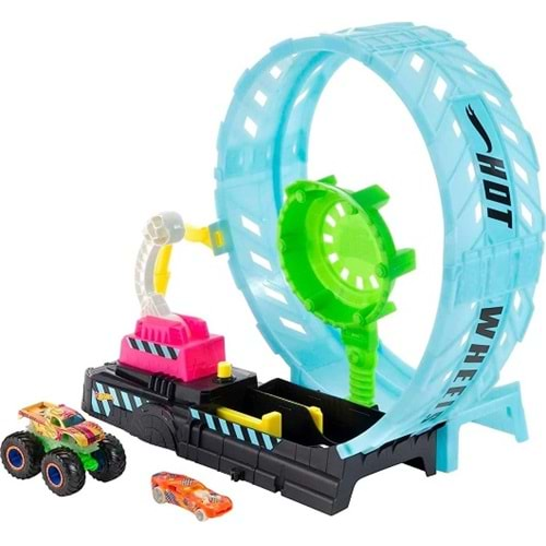 HBN02 HOT WHEELS MONSTER TRUCK KARANLIKTA PARLAYAN ÇEMBER YARIŞ SETİ