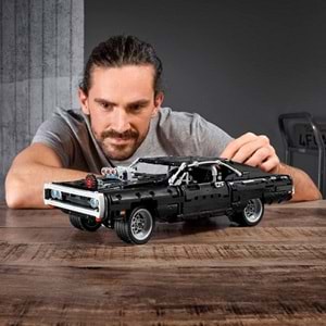 42111 DOMS DODGE CHARGER